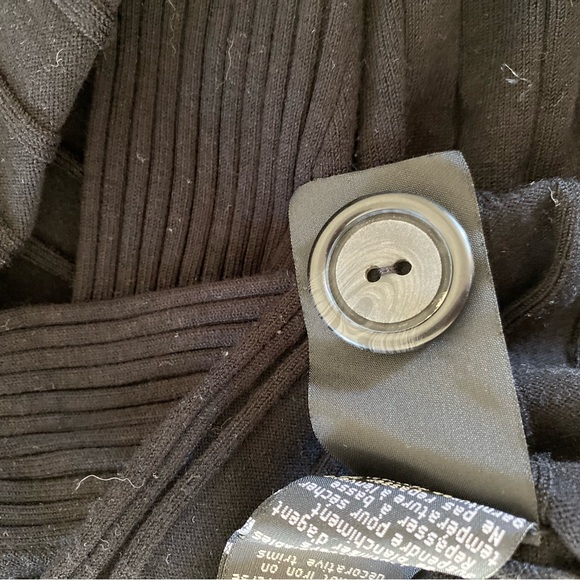 Le Chateau Black Knit Blouse - Picture 6 of 6